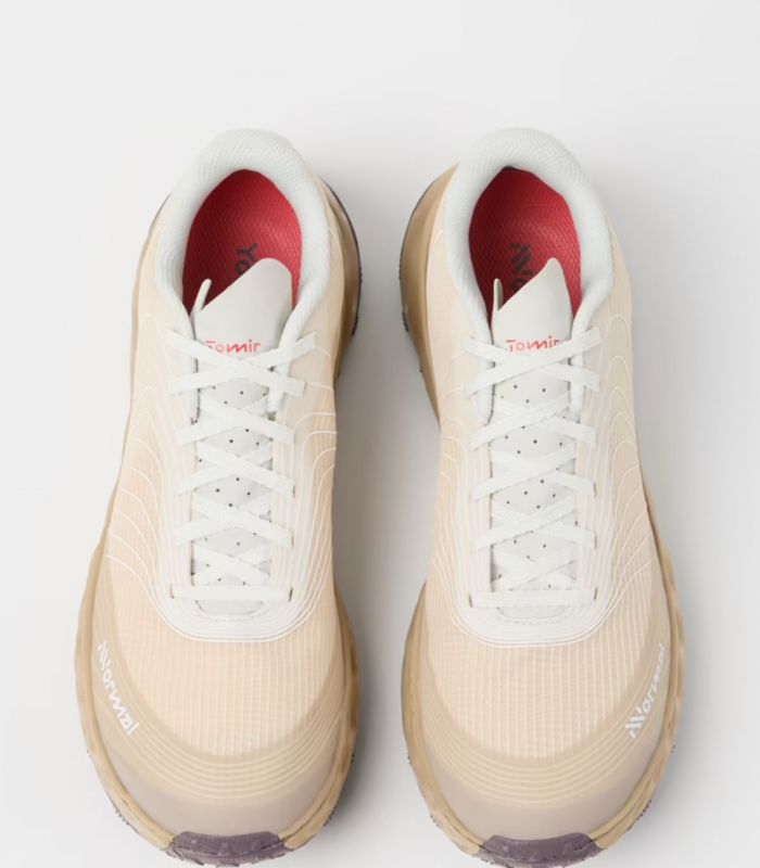 Compra online Zapatillas NNormal Tomir 2.0 Mujer Beige en oferta al mejor precio