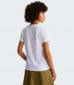 Compra online Camiseta entallada The North Face Simple Dome Evolution Mujer TNF White en oferta al mejor precio