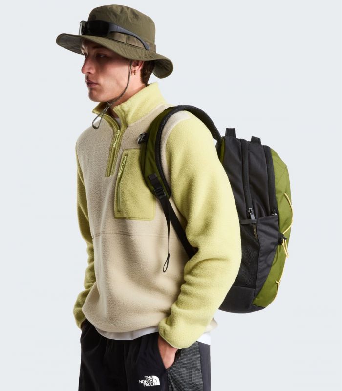 Compra online Mochila The North Face Jester Woodland Green en oferta al mejor precio