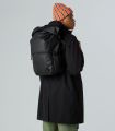Compra online Mochila enrollable The North Face Base Camp Voyager TNF Black Asphalt Grey en oferta al mejor precio