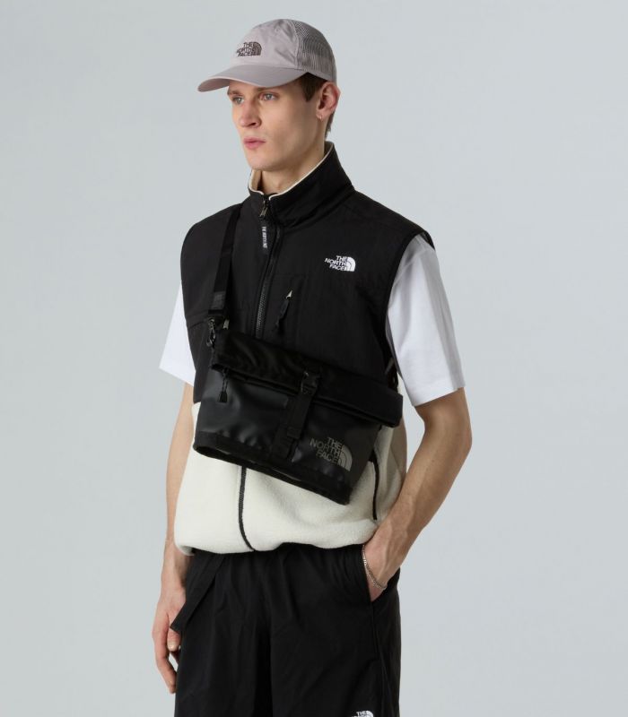 Compra online Bolso The North Face Base Camp Shoulder Bag TNF Black Asphalt Grey en oferta al mejor precio
