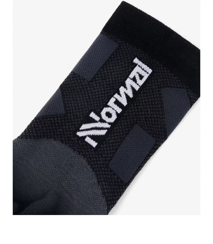 Compra online Calcetines NNormal Race Sock Black en oferta al mejor precio