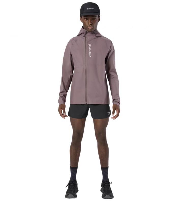 Compra online Chaqueta NNormal Trail Rain Hombre Purple en oferta al mejor precio