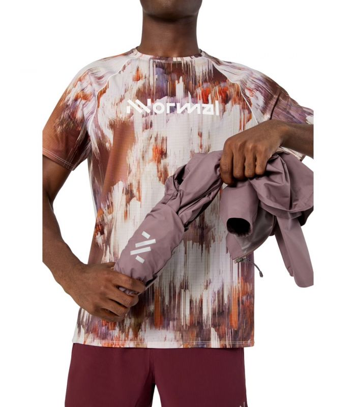 Compra online Chaqueta NNormal Trail Rain Hombre Purple en oferta al mejor precio