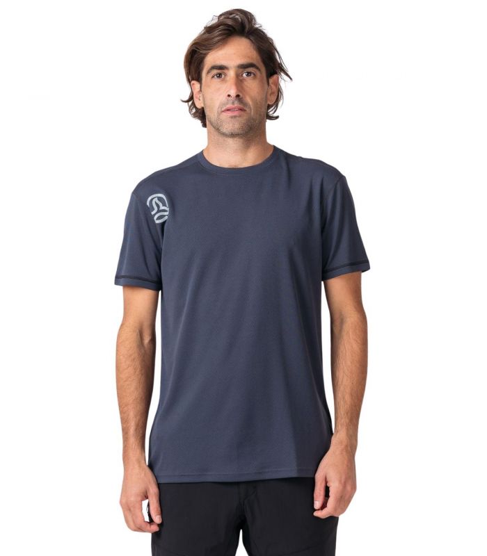 Compra online Camiseta Ternua Slum Hombre Whales Grey en oferta al mejor precio
