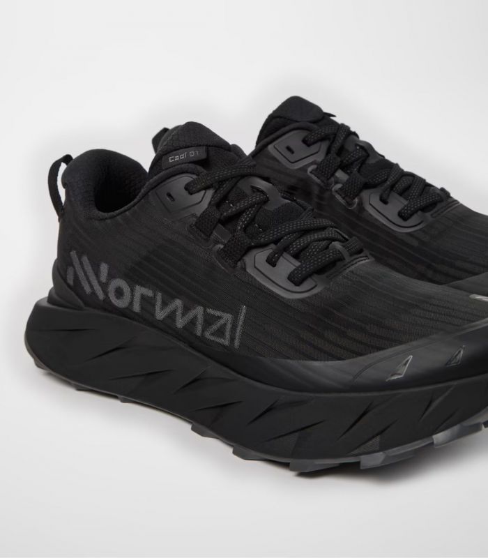 Compra online Zapatillas NNormal Cadí Hombre Black en oferta al mejor precio