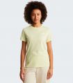 Compra online Camiseta entallada The North Face Simple Dome Evolution Mujer Lemon Mist en oferta al mejor precio