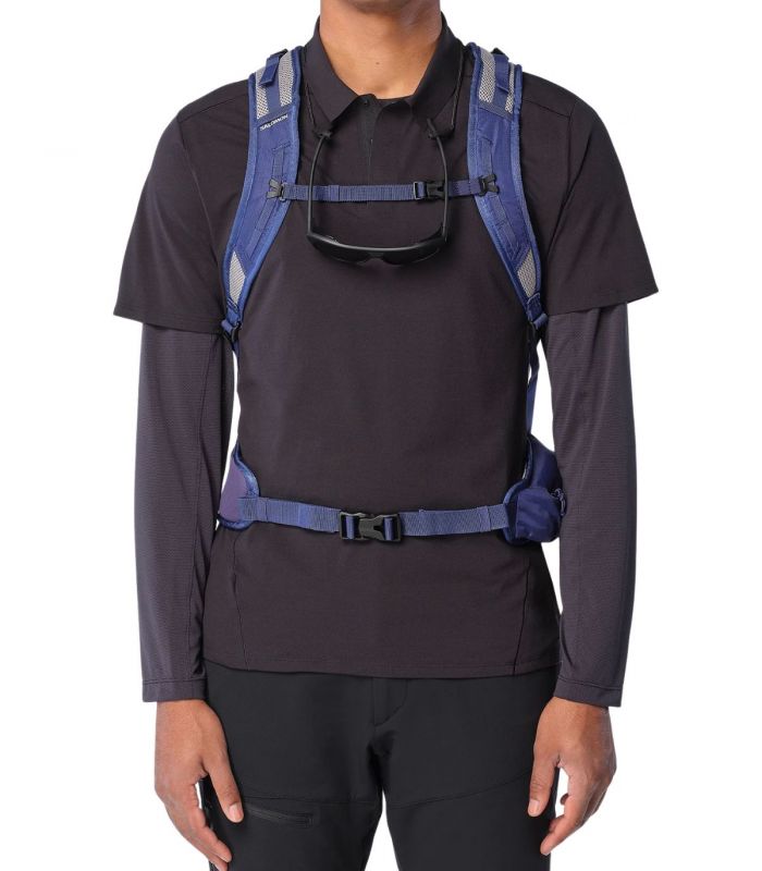 Compra online Mochila Salomon TrailBlazer 30 Mazarine Blue en oferta al mejor precio