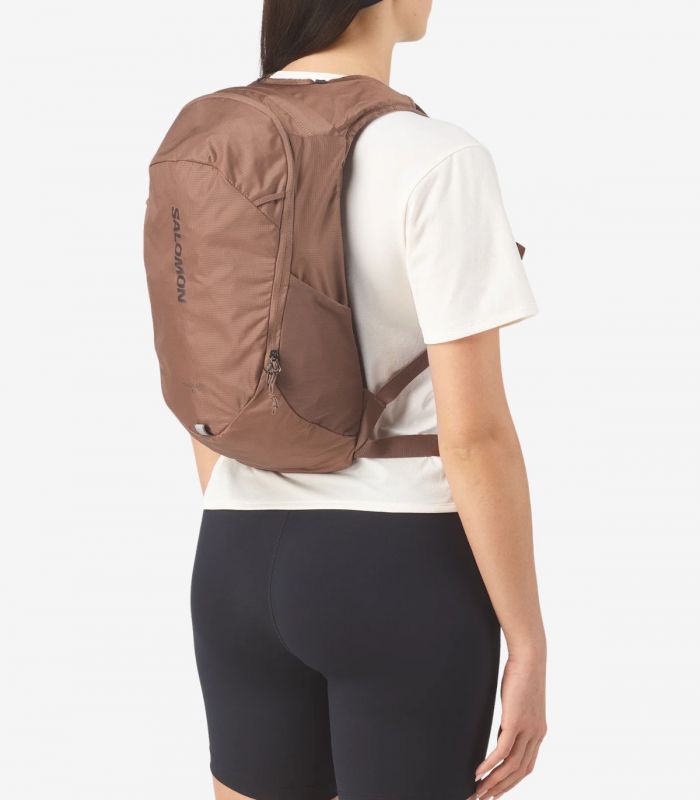 Compra online Mochila Salomon TrailBlazer 10 Mustang Black en oferta al mejor precio