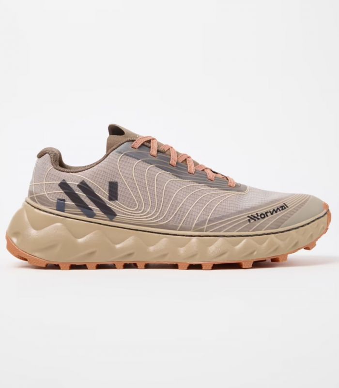 Compra online Zapatillas NNormal Tomir 2.0 Hombre Brown en oferta al mejor precio