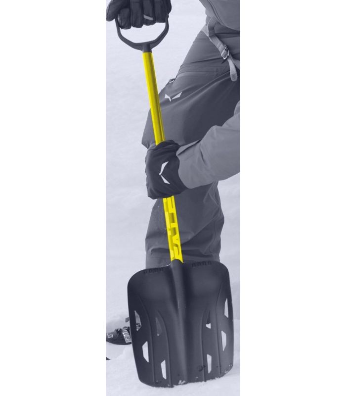 Compra online Pala Salewa Scratch SL Amarillo en oferta al mejor precio