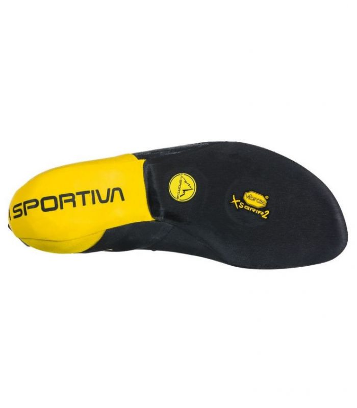 Compra online Pies de Gato La Sportiva Cobra 499 Hombre Black Yellow en oferta al mejor precio