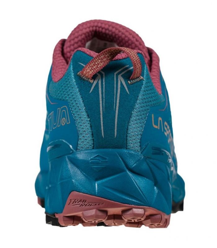 Compra online Zapatillas La Sportiva Akyra Mujer Ink Rouge en oferta al mejor precio