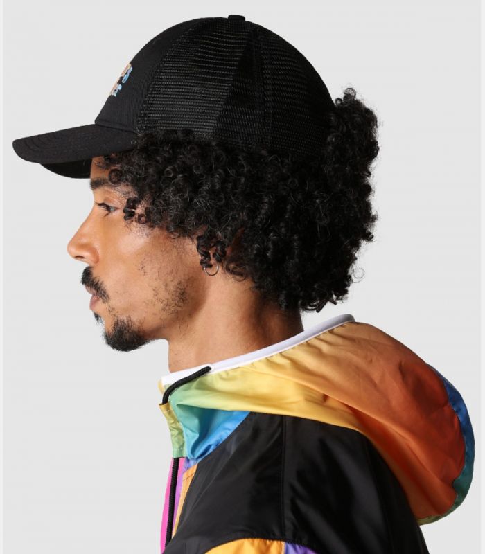 Compra online Gorra The North Face Mudder Trucker Black Pride Graphic en oferta al mejor precio