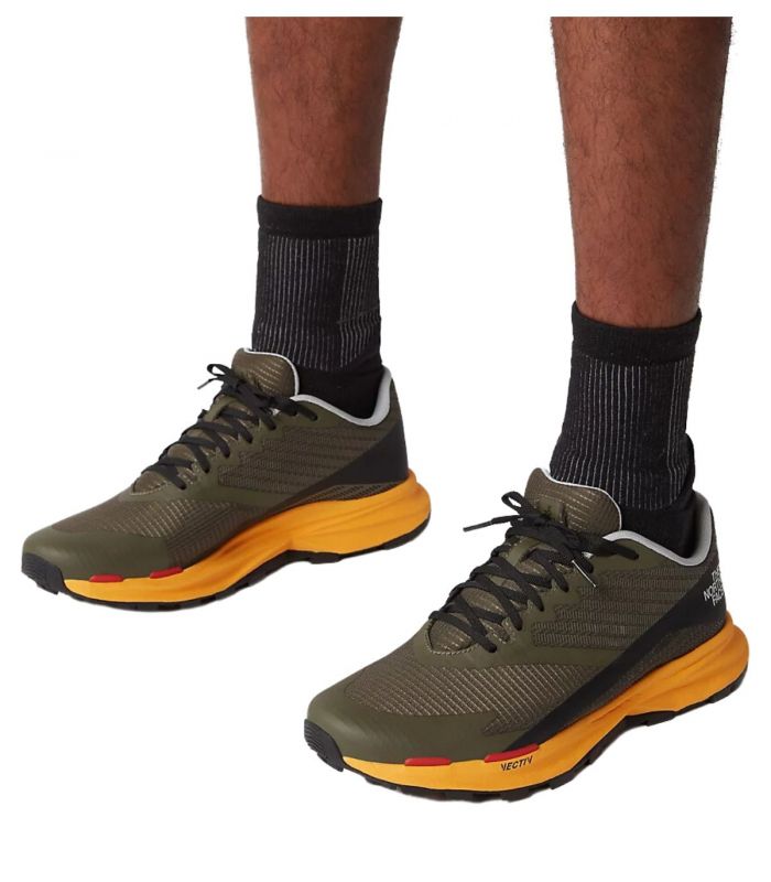 Compra online Zapatillas The North Face Vectiv Levitum Hombre New Taupe Green en oferta al mejor precio