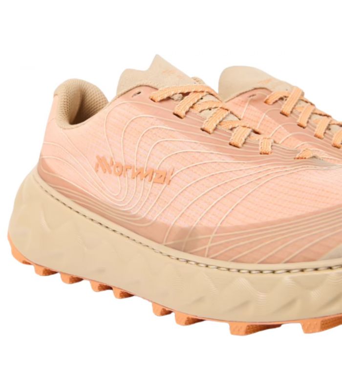Compra online Zapatillas NNormal Tomir 2.0 Orange en oferta al mejor precio