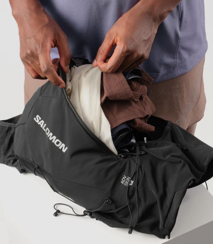 Compra online Mochila Salomon Adv Skin 12 Black en oferta al mejor precio