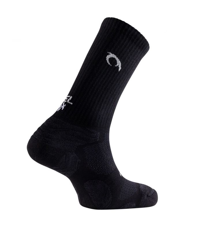 Compra online Calcetines Lurbel Mountain Five Negro Gris Hielo en oferta al mejor precio