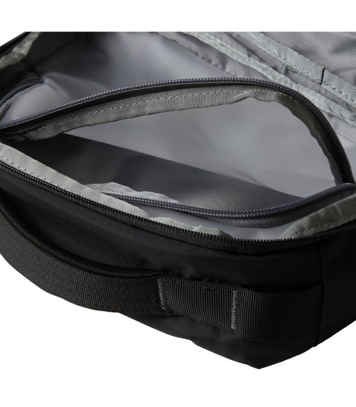 Compra online Neceser The North Face Base Camp Voyager Toiletry Kit TNF Black en oferta al mejor precio