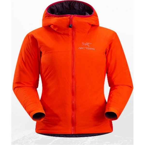 Atom LT Hoody de Arc’Teryx: ligera, aislante y preparada para los climas más extremos
