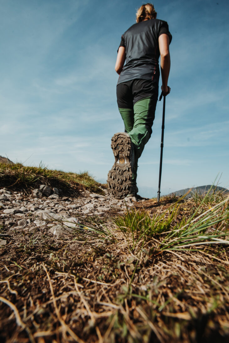 Cómo elegir tus pantalones de montaña, trekking y senderismo